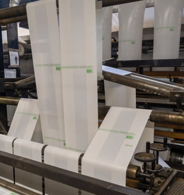 Machine pour la fabrication de sacs plastiques